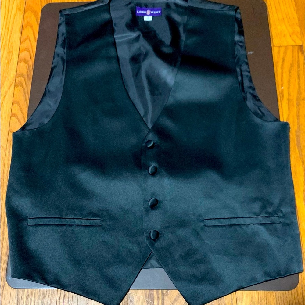 Lord West Black Vest